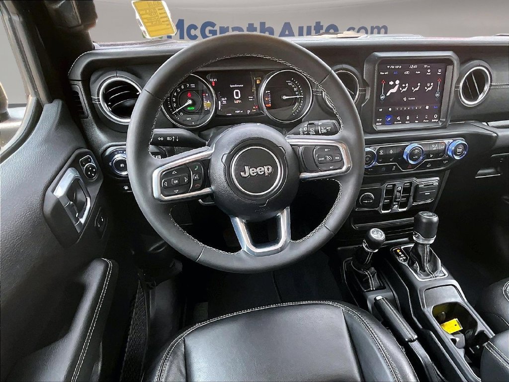 Used 2023 Jeep Wrangler Unlimited Sahara w/ Dual Top Group AWD/4WD image 10