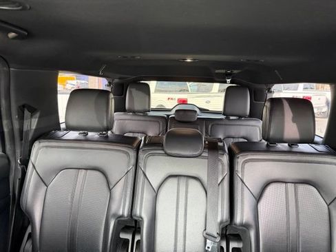 Used 2021 Ford Expedition Max Limited AWD/4WD image 33