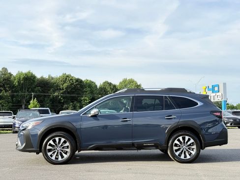 Used 2023 Subaru Outback Touring XT AWD/4WD image 13