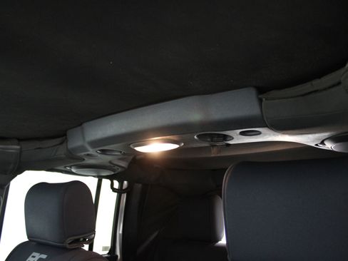 Used 2008 Jeep Wrangler Unlimited Sahara image 16