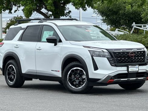 New 2026 Nissan Pathfinder Rock Creek AWD/4WD image 2