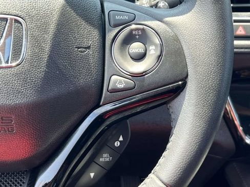 Used 2019 Honda HR-V Touring image 23