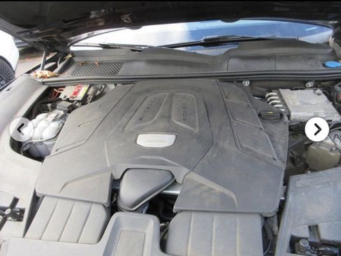Used 2020 Porsche Cayenne AWD/4WD image 16