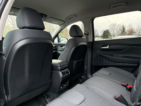 Used 2023 Hyundai Santa Fe SEL image 13