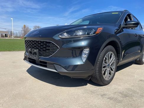 Used 2022 Ford Escape SEL w/ Technology Package AWD/4WD image 15