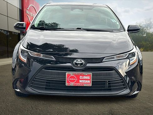Used 2023 Toyota Corolla LE image 11