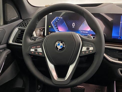 Used 2026 BMW X5 xDrive40i w/ Premium Package image 16