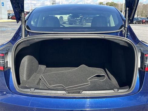 Used 2022 Tesla Model 3 Standard Range image 17