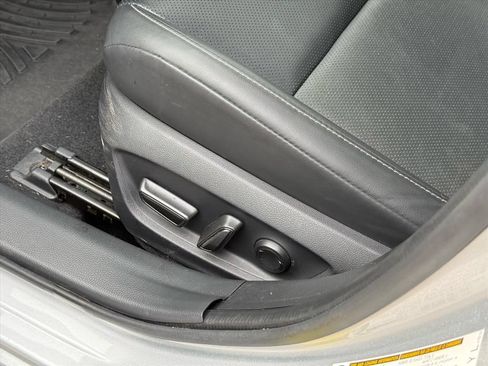 Certified 2024 Toyota Prius XLE FWD image 18