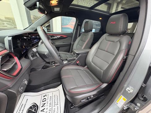 Used 2025 Chevrolet TrailBlazer RS w/ Convenience Package image 12