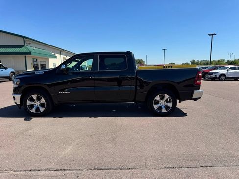 Used 2024 RAM 1500 Laramie AWD/4WD image 17