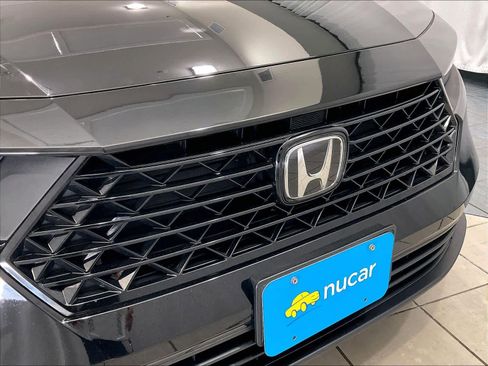 Used 2024 Honda Accord Sport image 31