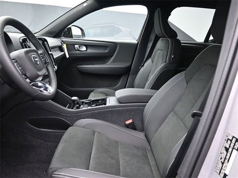 New 2024 Volvo XC40 Recharge Plus w/ Protection Package Premier image 15