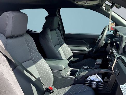 New 2026 Toyota Tacoma SR5 image 12