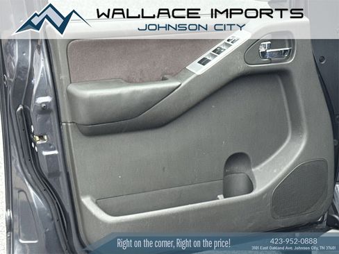 Used 2011 Nissan Pathfinder SV w/ Protection Pkg image 12