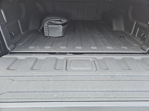 Certified 2023 Jeep Gladiator Overland image 22