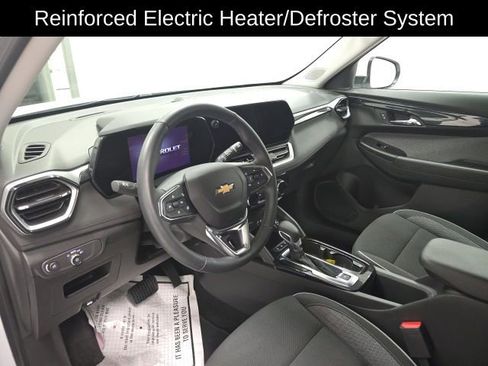 Certified 2024 Chevrolet TrailBlazer LT w/ LT Cold Weather Package image 10