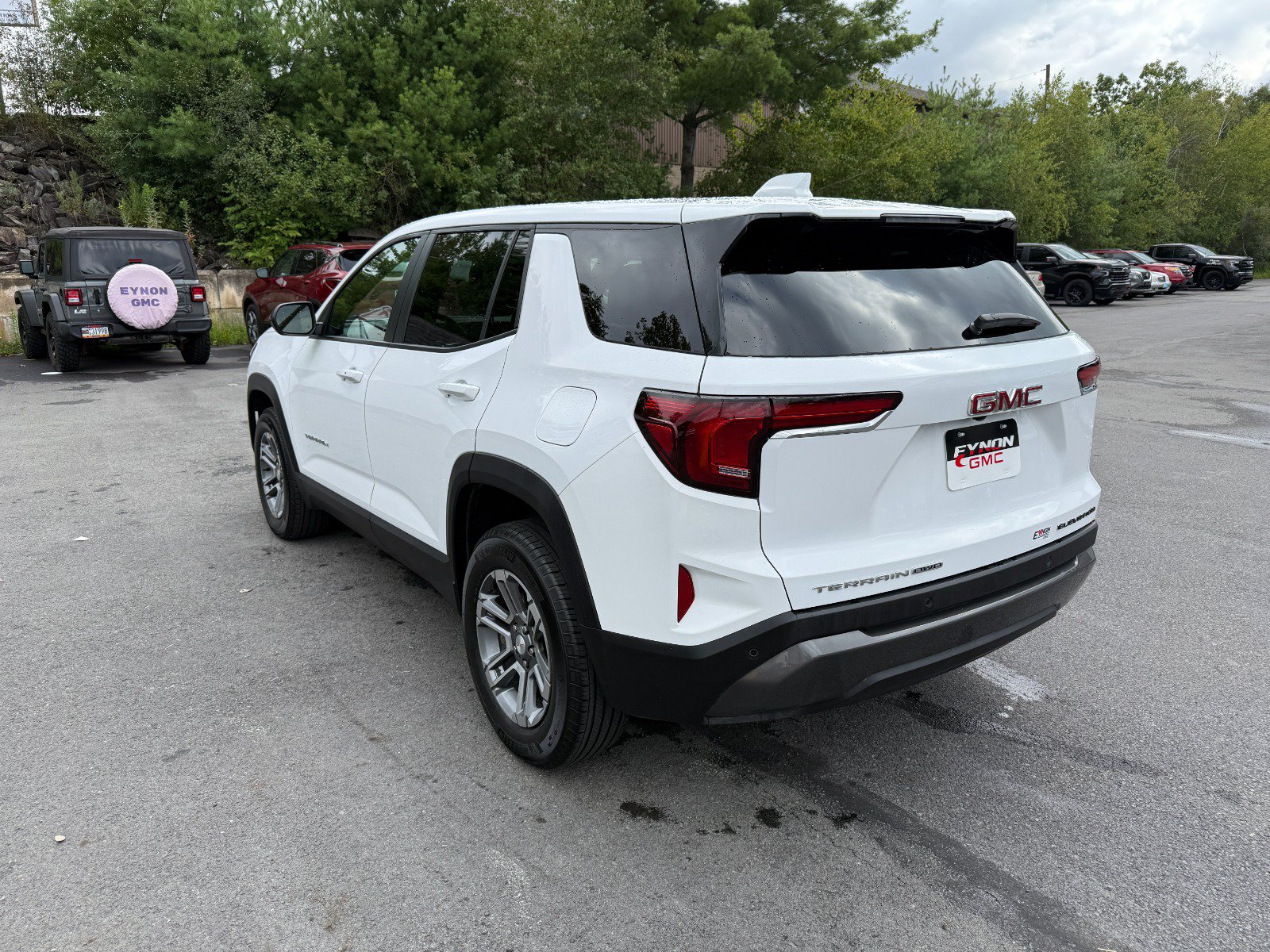 Used 2026 GMC Terrain Elevation AWD/4WD image 3