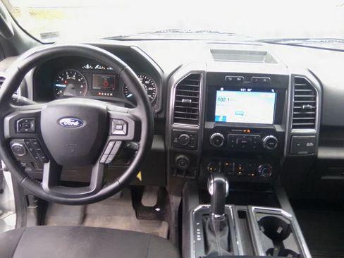 Used 2019 Ford F150 XLT w/ Equipment Group 302A Luxury AWD/4WD image 10