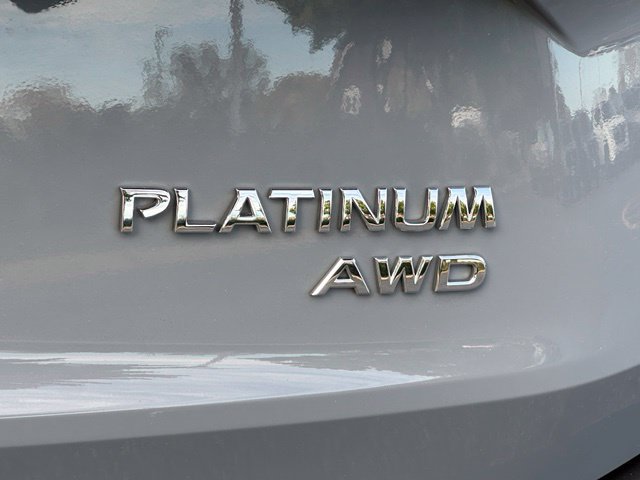 Certified 2023 Nissan Rogue Platinum w/ Platinum Premium Package AWD/4WD image 12