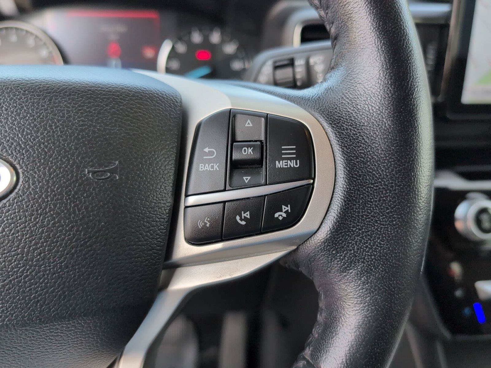 Used 2023 Ford Explorer Limited w/ Equipment Group 301A AWD/4WD image 26