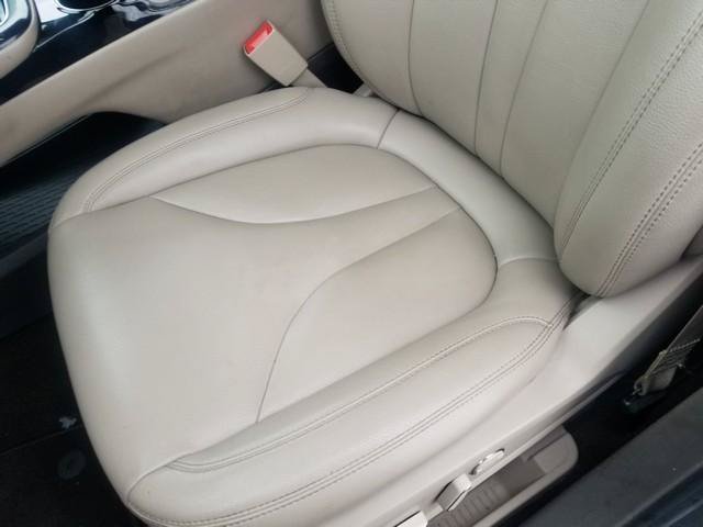 Used 2022 Lincoln Nautilus AWD image 13
