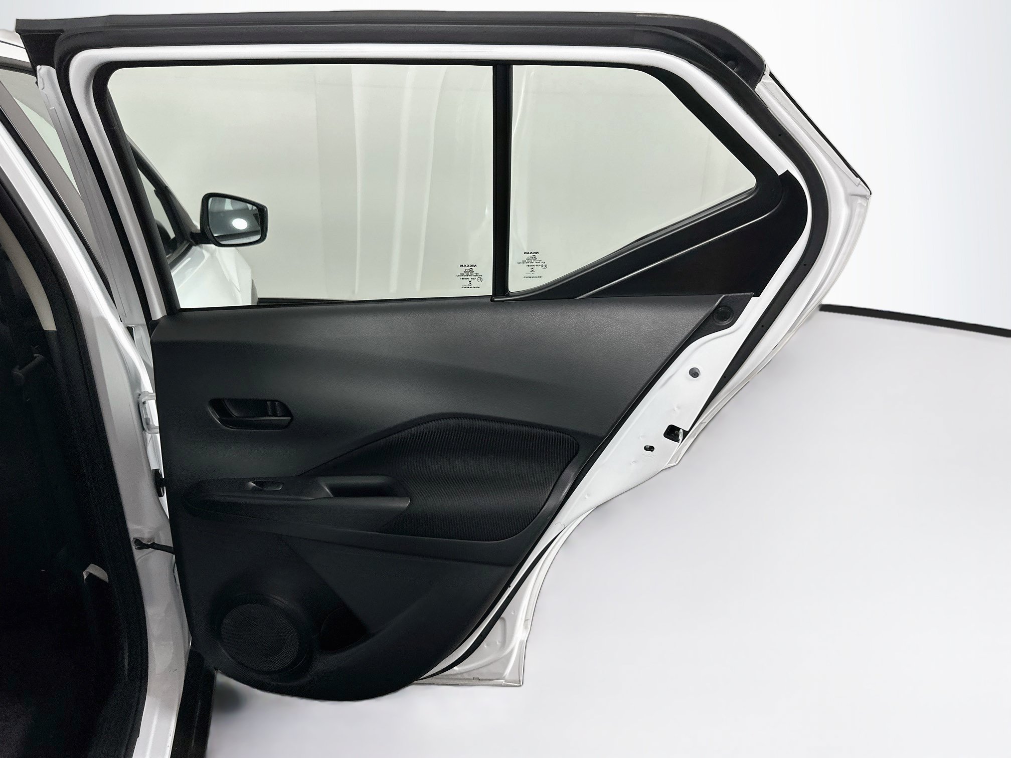 Used 2025 Nissan Kicks Play S FWD image 27