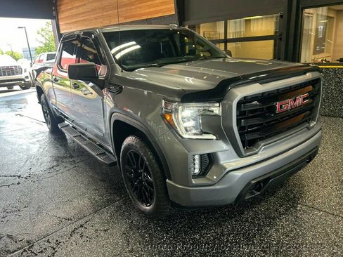 Used 2022 GMC Sierra 1500 Elevation w/ X31 Off-Road Package AWD/4WD image 8