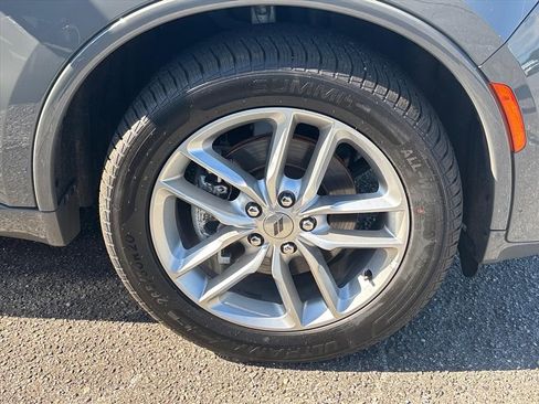 Used 2024 Dodge Durango GT RWD image 7