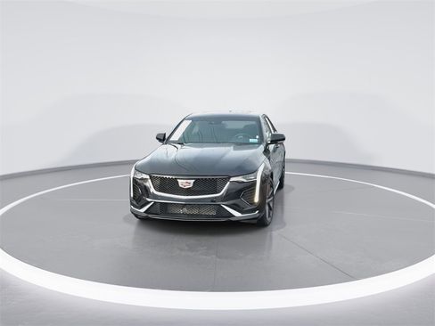 Used 2025 Cadillac CT4 Sport image 3