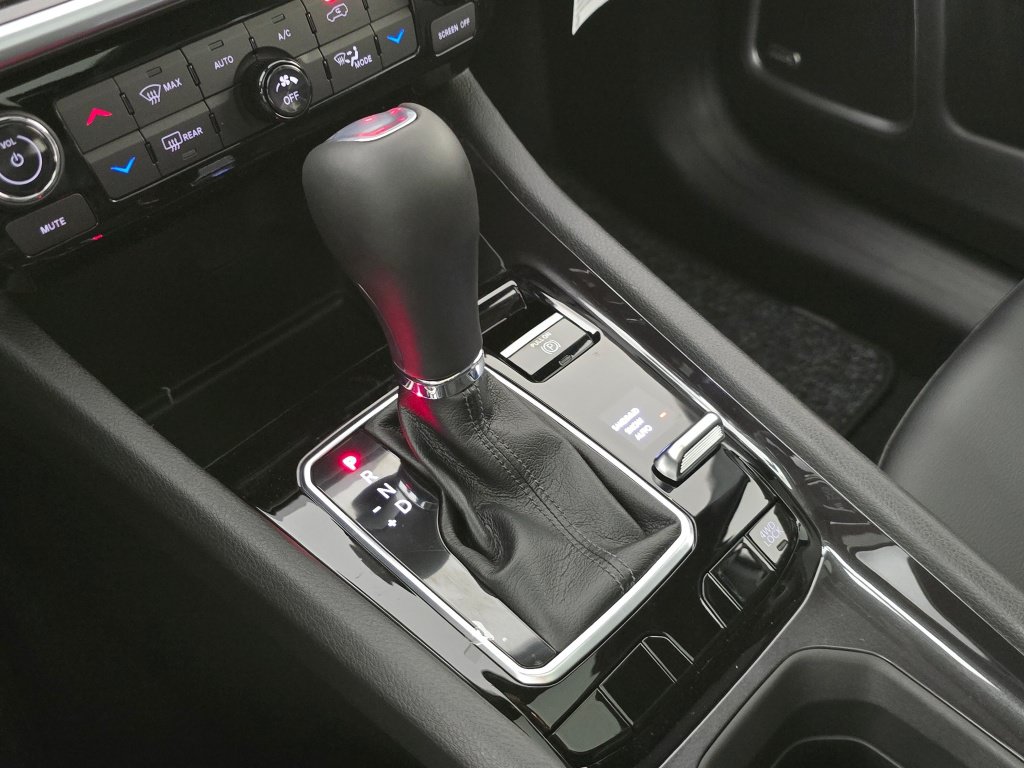 New 2026 Jeep Compass Latitude AWD/4WD image 33