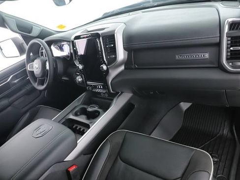 Used 2026 RAM 1500 Laramie w/ Sport Appearance Package AWD/4WD image 32