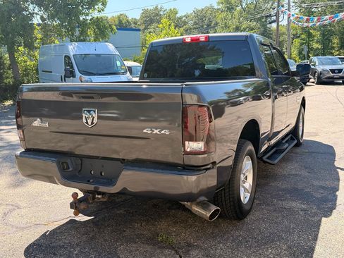 Used 2019 RAM 1500 Express AWD/4WD image 7