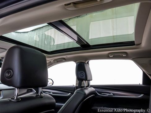 Used 2019 Cadillac XT5 Luxury image 11