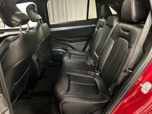 Used 2024 Jeep Wagoneer Launch Edition image 24