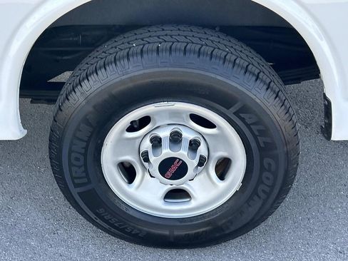 Used 2023 GMC Savana 2500 w/ Driver Convenience Package image 14