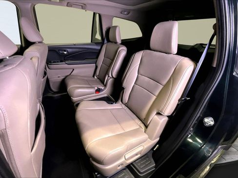 Used 2020 Honda Pilot Elite image 22
