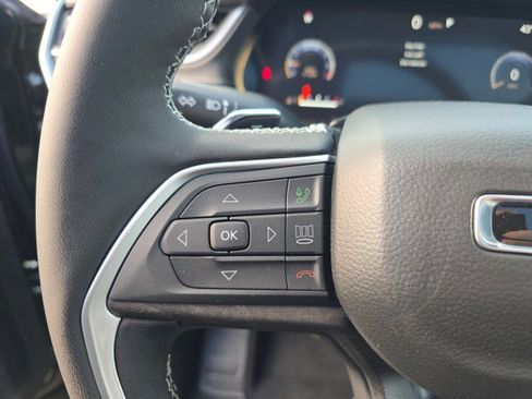 New 2025 Jeep Grand Cherokee L Limited image 30