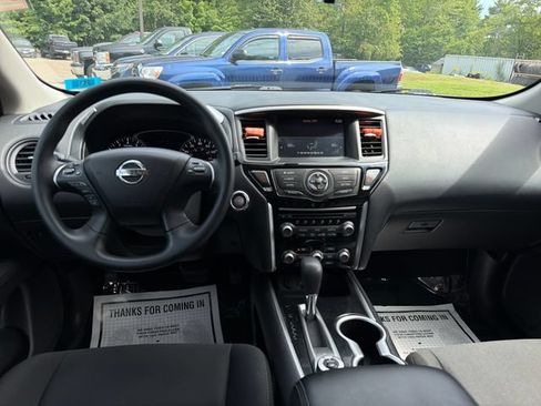 Used 2020 Nissan Pathfinder S AWD/4WD image 14