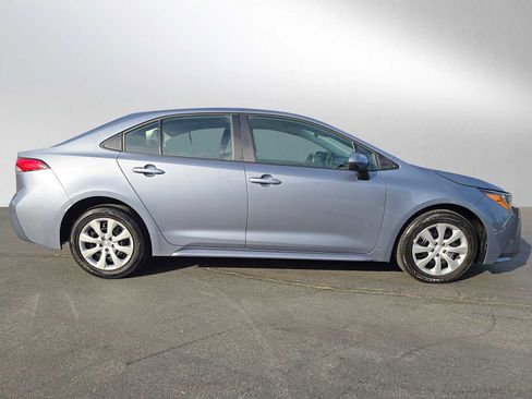 Certified 2025 Toyota Corolla LE image 2