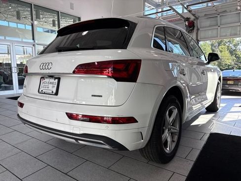 Used 2023 Audi Q5 2.0T Premium w/ Convenience Package AWD/4WD image 7