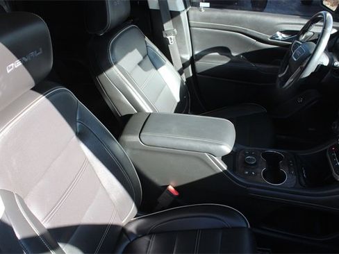 Used 2021 GMC Acadia Denali w/ Denali Ultimate Package image 21