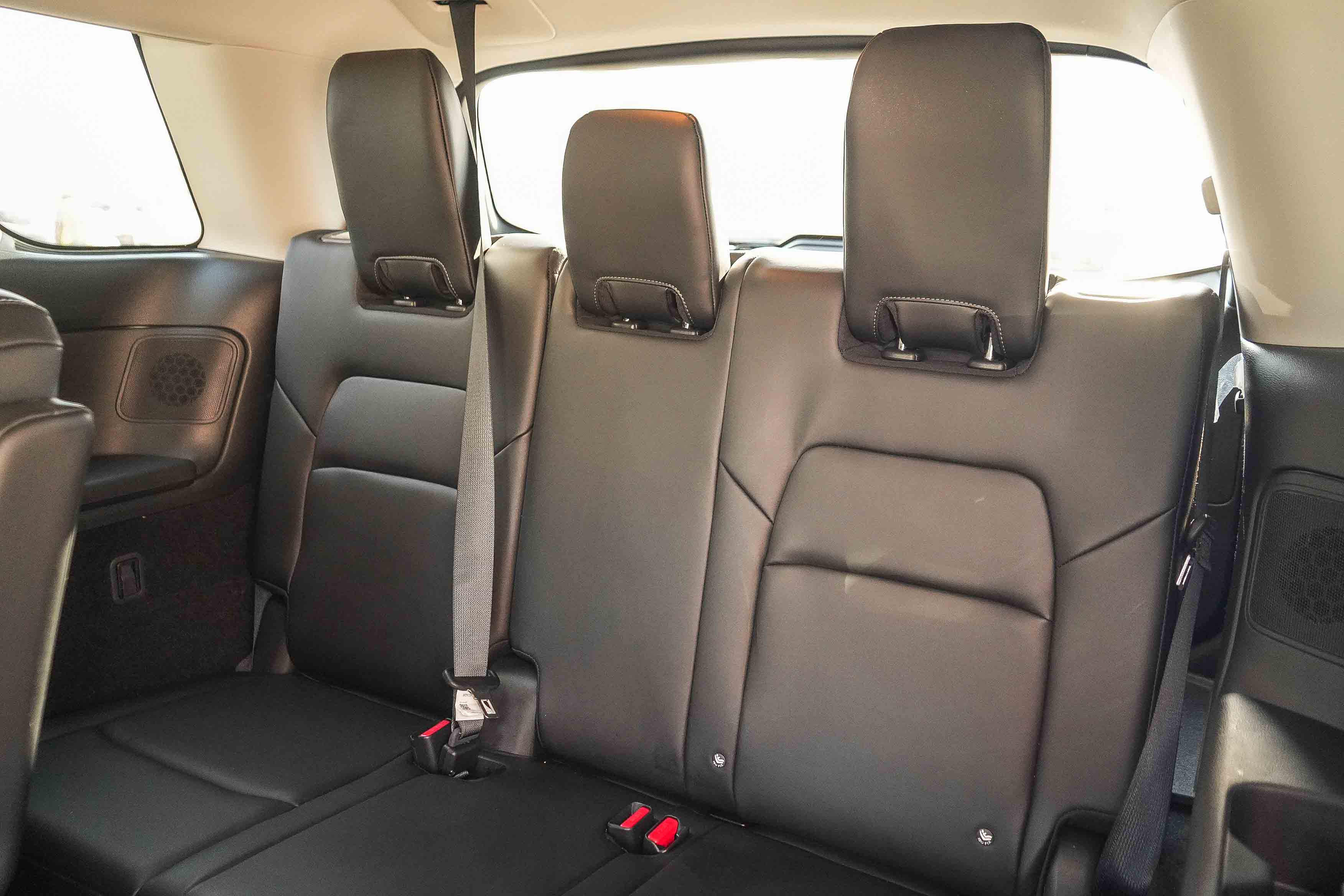 Used 2025 Nissan Pathfinder Platinum FWD image 19