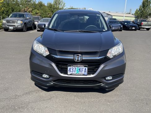Used 2017 Honda HR-V EX image 8
