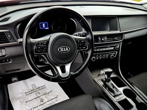 Used 2018 Kia Optima S image 24