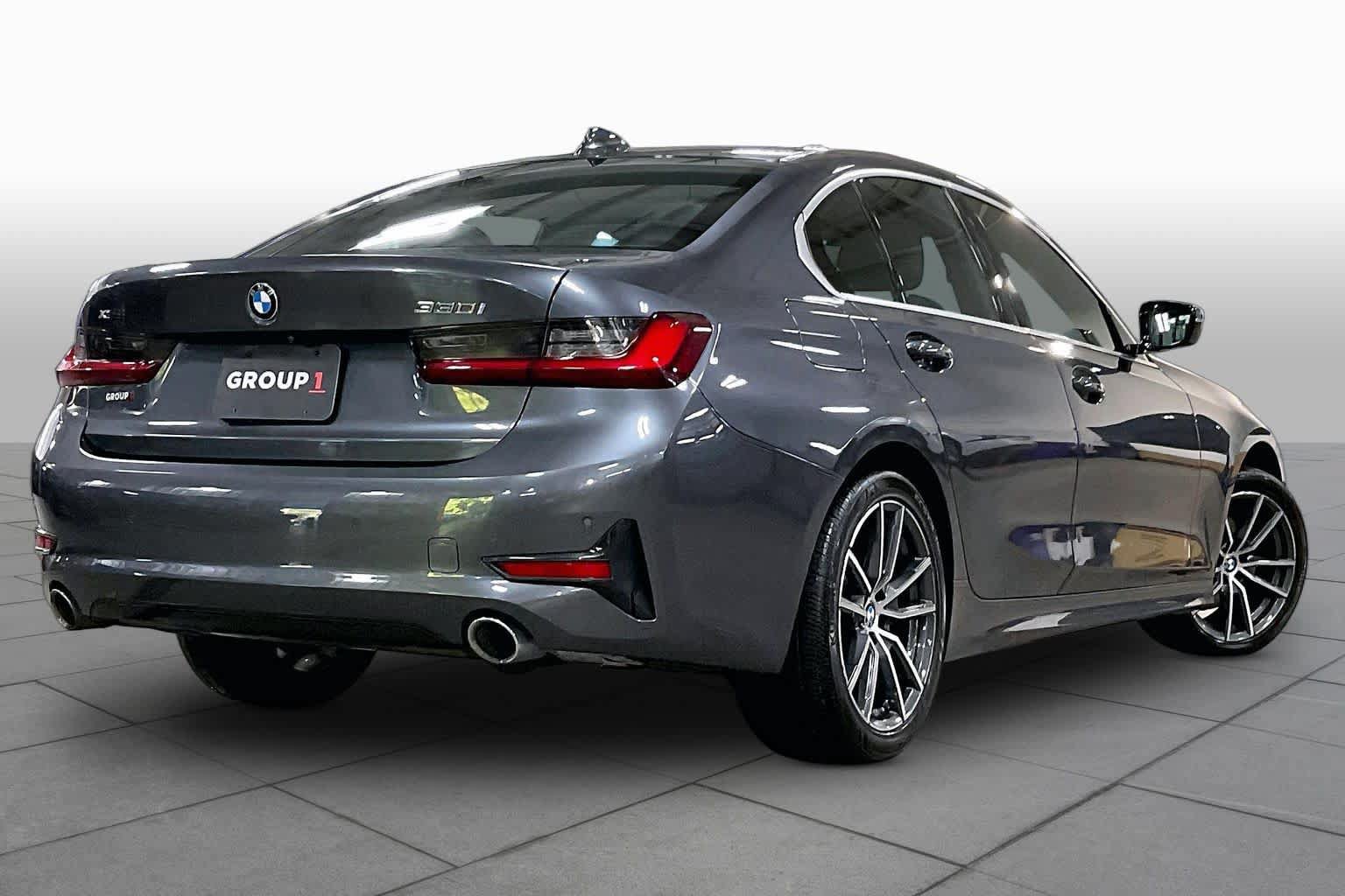 Used 2022 BMW 330i xDrive Sedan w/ Driving Assistance Package AWD/4WD image 12