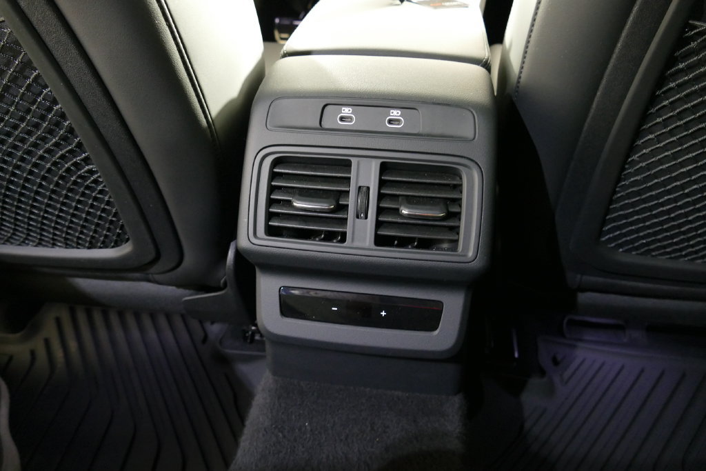 Used 2025 Audi SQ5 Premium Plus w/ Premium Plus Package AWD/4WD image 28