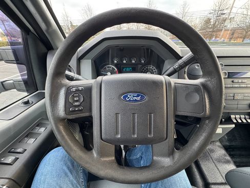 Used 2016 Ford F450 XL w/ Power Equipment Group image 27