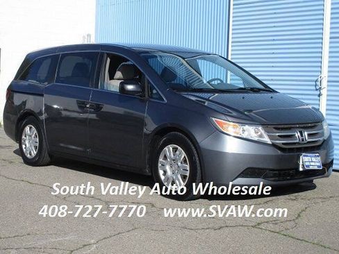 Used 2012 Honda Odyssey LX image 23