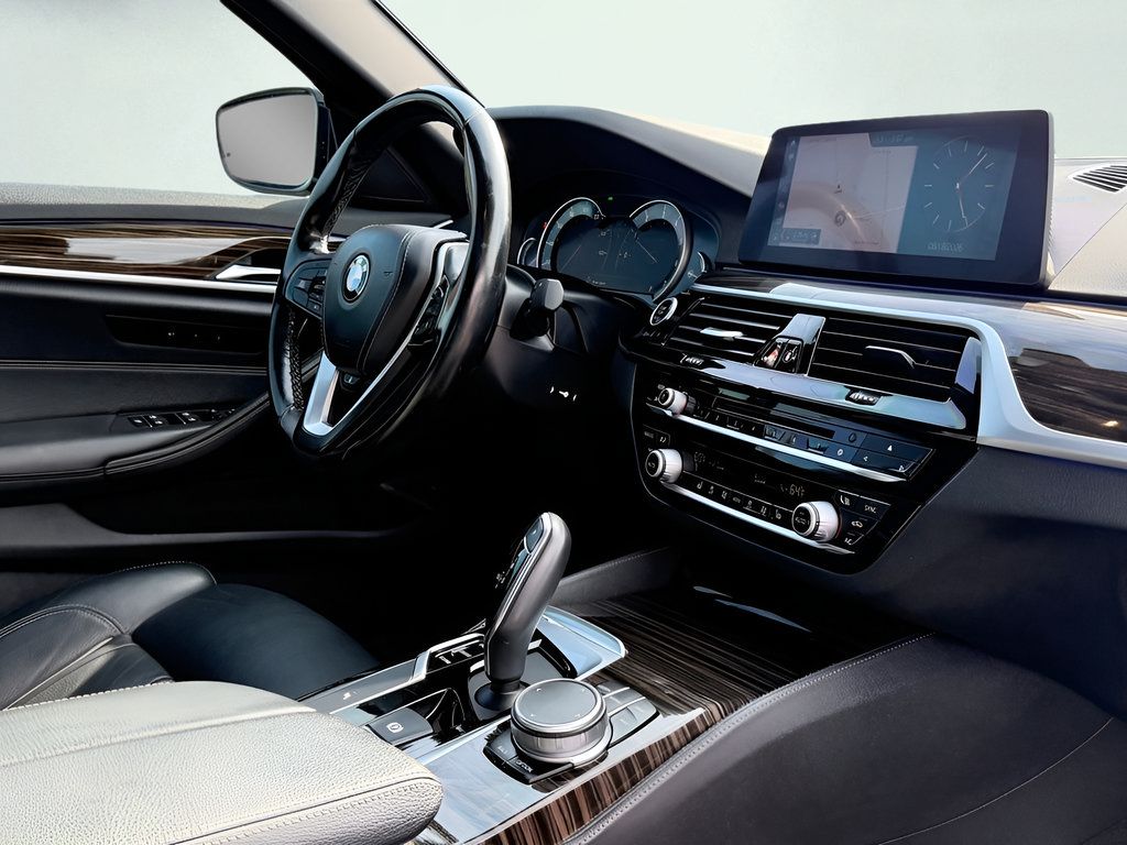 Used 2019 BMW 530i xDrive w/ Luxury Package AWD/4WD image 30